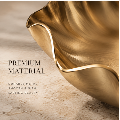 Close-up of wave rim and smooth gold surface — Premium Material